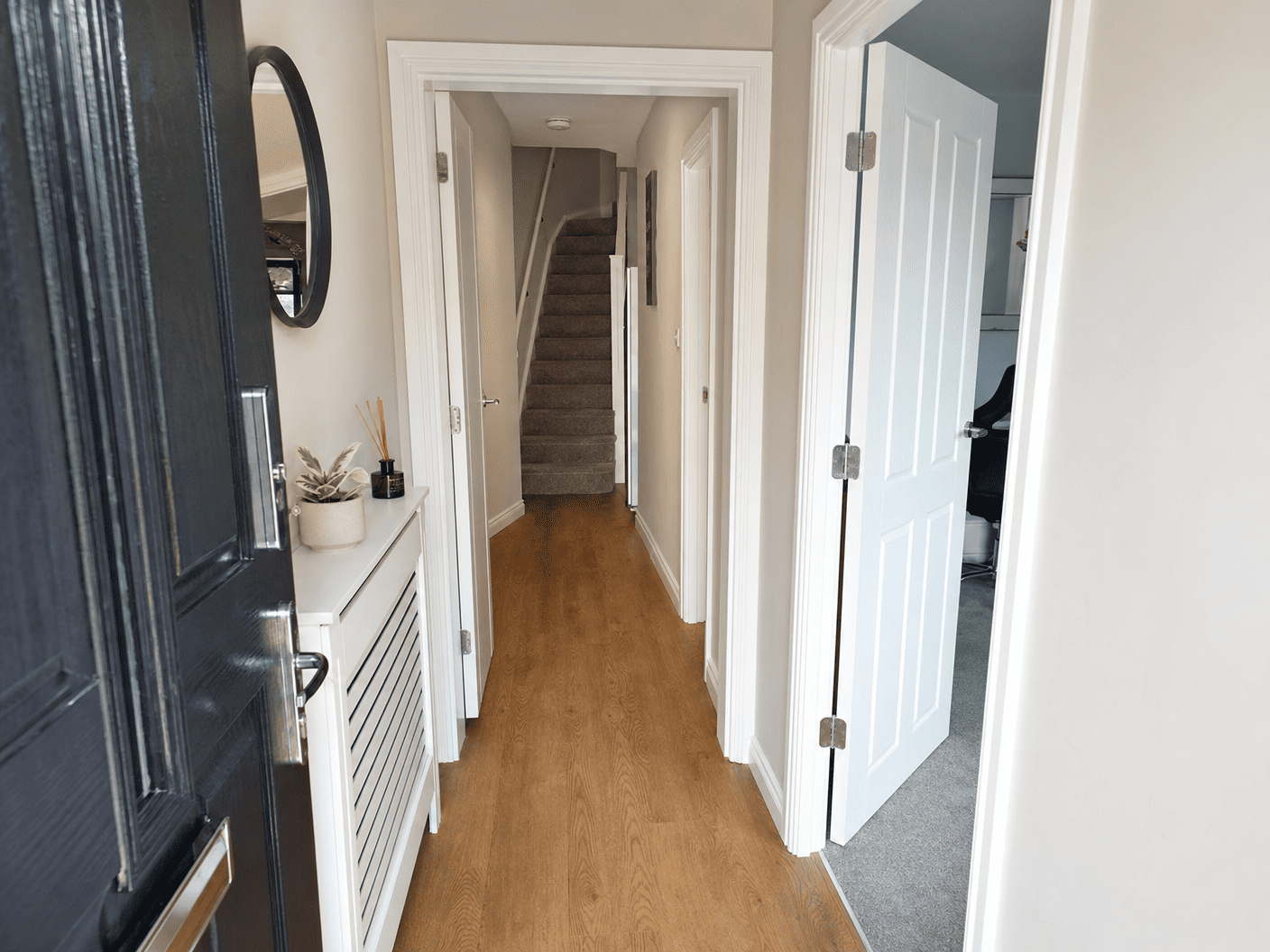 Bright and tidy home entry hallway